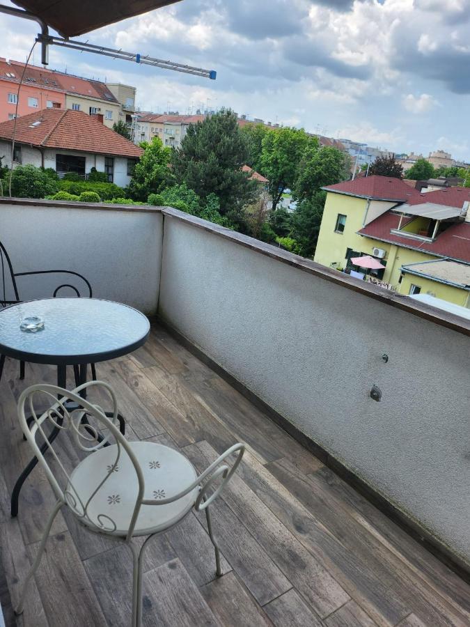 자그레브 Apartman Buzanova 001 아파트 외부 사진